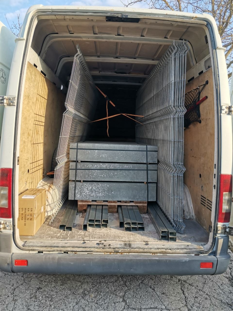 Transport garduri și structuri metalice